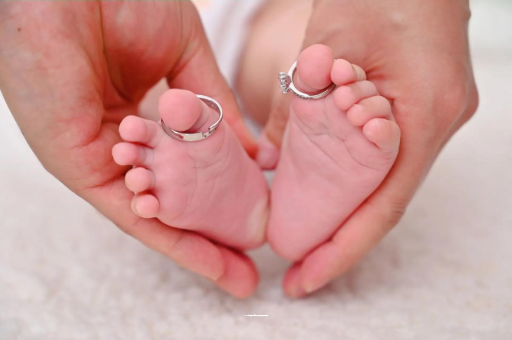 鹤壁宝宝打喷嚏发烧